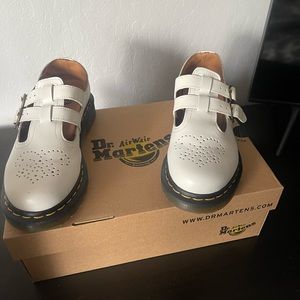 Dr. martens Mary janes white